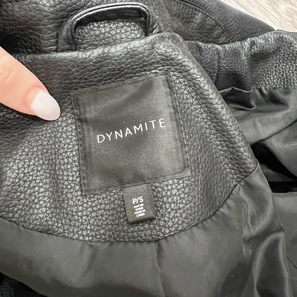 Cropped leather jacket - Picture 5 of 8